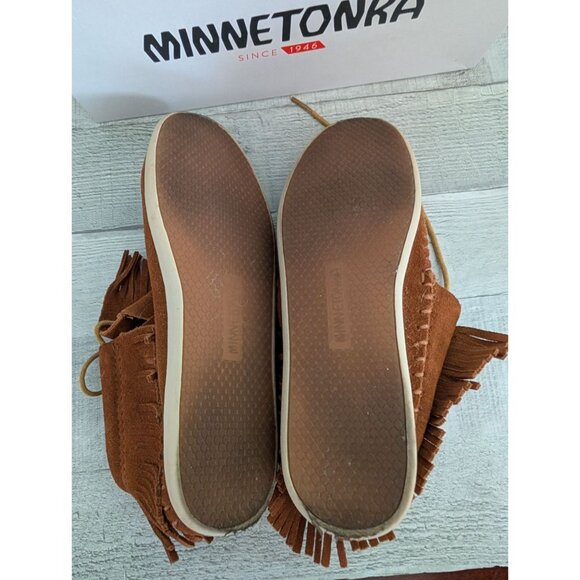 Minnetonka Womens Suede Moccasin Boots  Fringe Size 7 Cinnamon Brown Soft Sole - Picture 6 of 6